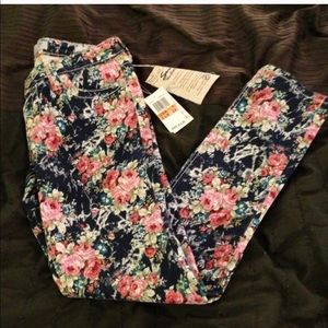 New, never worn Seven skinny  jeans